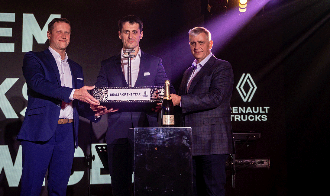 dealer_of_the_year_tandem_trucks1