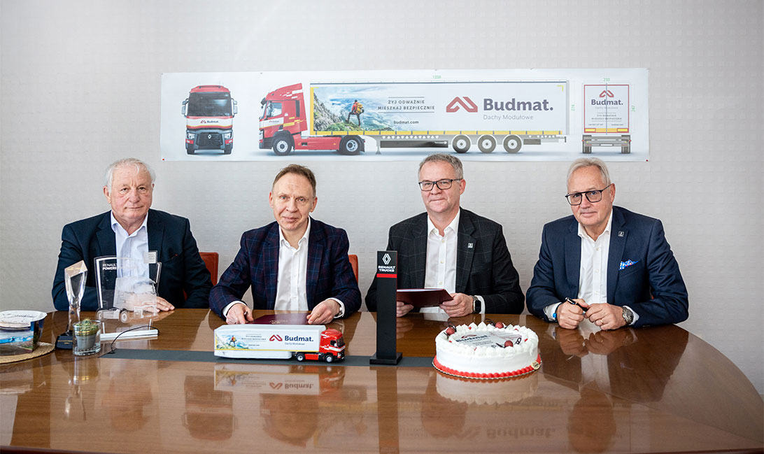 Budmat_Transport_Renault_Trucks_1