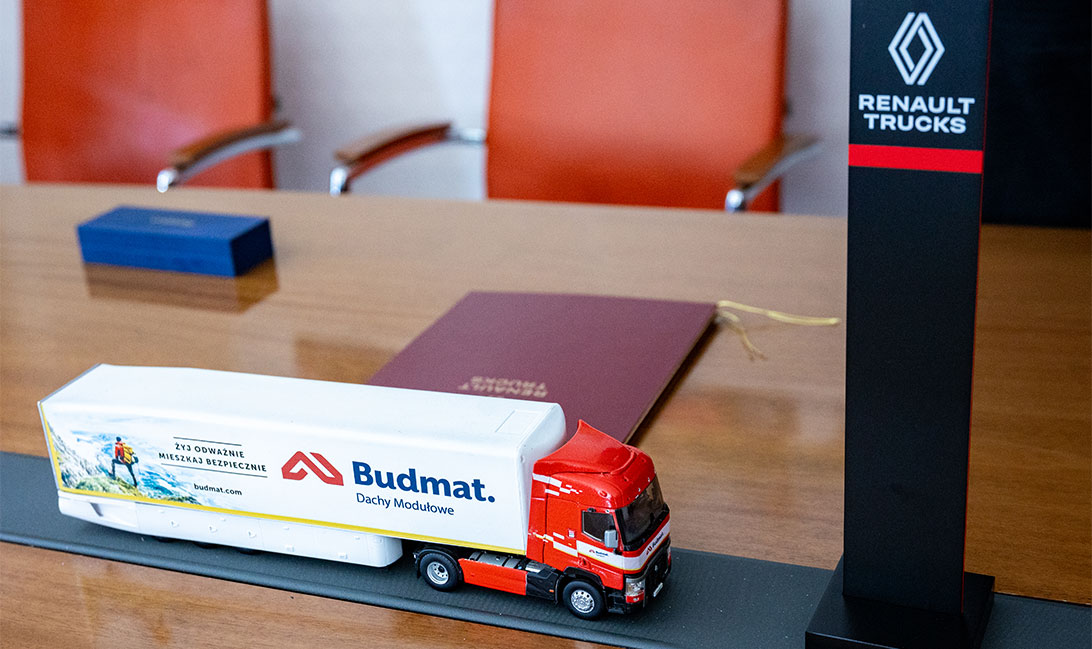 Budmat_Transport_Renault_Trucks_3