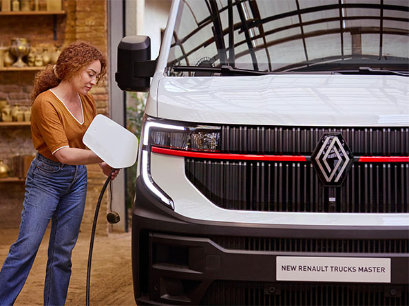 Elektryczny-Renault-Trucks-Master-E-Tech-1b