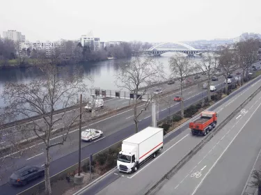 p24-25_2023_03_RT_D_01_COLO_1