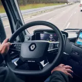 profesjonalne szkolenia kierowcow zawodowych w szkole jazdy racjonalnej renault trucks