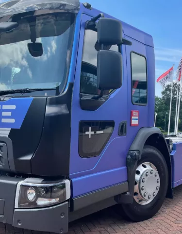 RENAULT TRUCKS D WIDE Z.E. LOW ENTRY CAB 2
