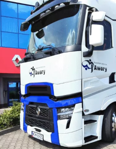 samochod ciezarowy renault trucks t jawory transport