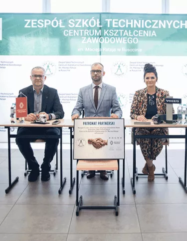 Szkola techniczna w Rusocinie 1
