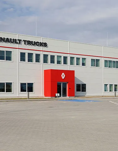 Nowa-siedziba-RenaultTrucksPolska-1