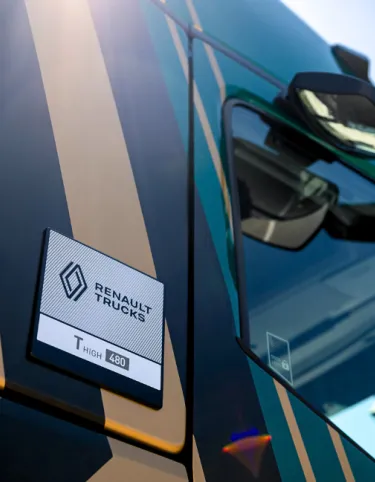 RenaultTrucks_Tlusta12_7