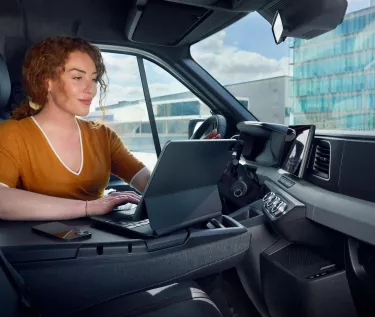 Renault Trucks Master 4 Red EDITION dashboard